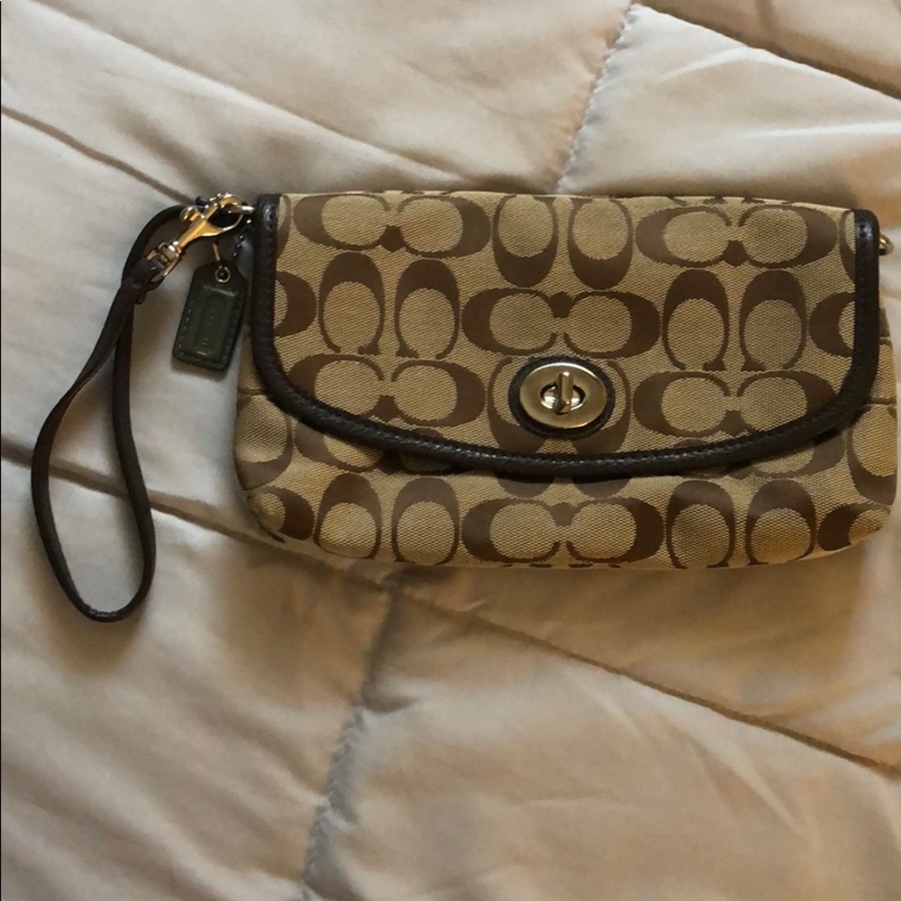 BRAND NEW Brown Coach Clutch - Signature C Design